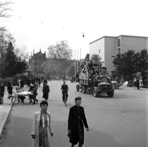 Vreugde in Utrecht over de bevrijding, Bestanddeelnr 900-2871