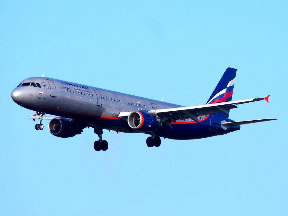 VP-BDC, landing at Schiphol on 2Feb2014 pic38