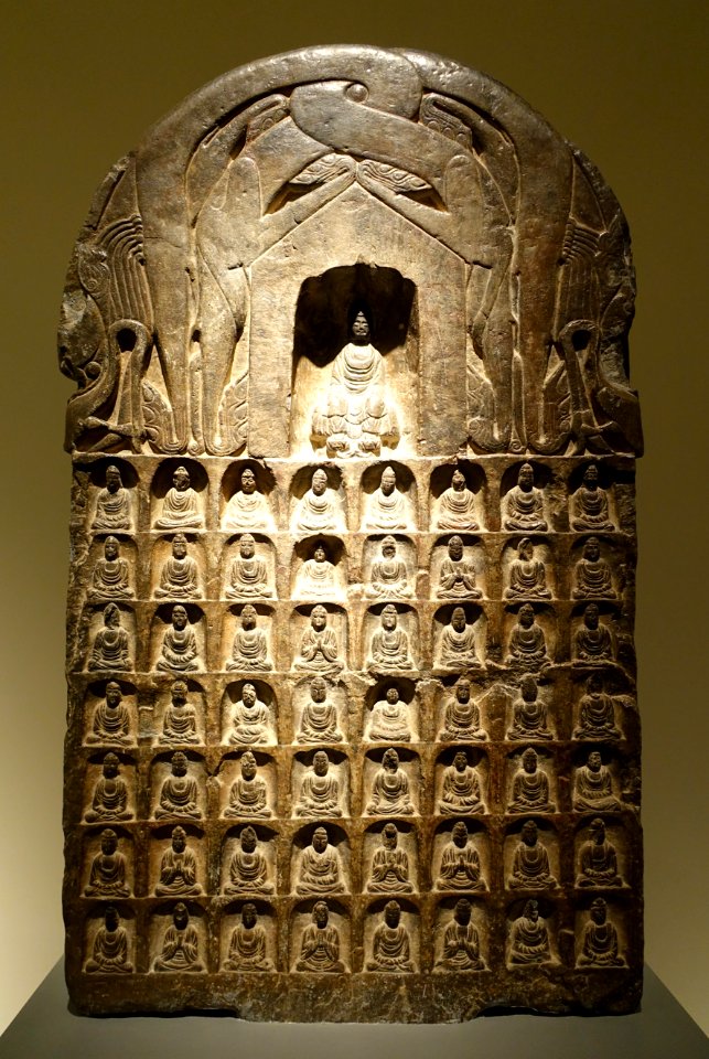Votive stele with 93 figures of seated Buddhas, North China, late Tang dynasty, 10th century AD, limestone - Ethnological Museum, Berlin - DSC02096