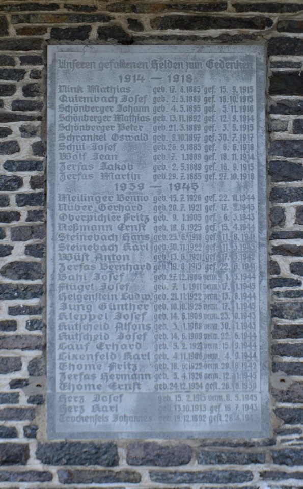 Wallmerod, Friedhofskapelle, Tafel 1