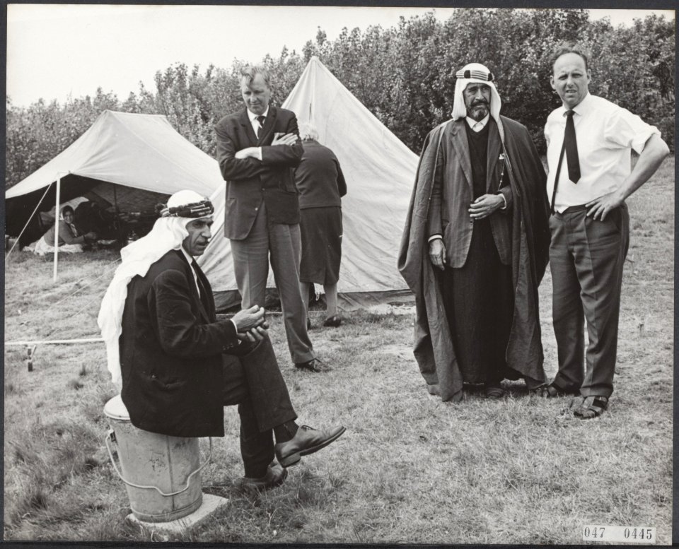 Vreemdelingen, campings, sjeiks, rechercheurs, Daher, Soeleiman, Bestanddeelnr 047-0445