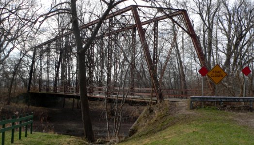Waltmire Bridge (Mackinaw River) from NE 2