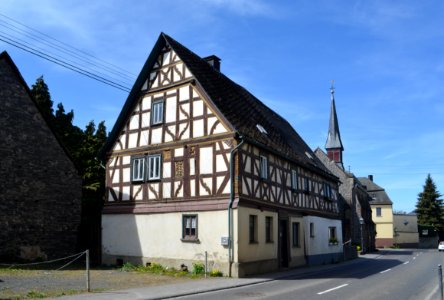 Wallmerod, Frankfurter Straße 3-5