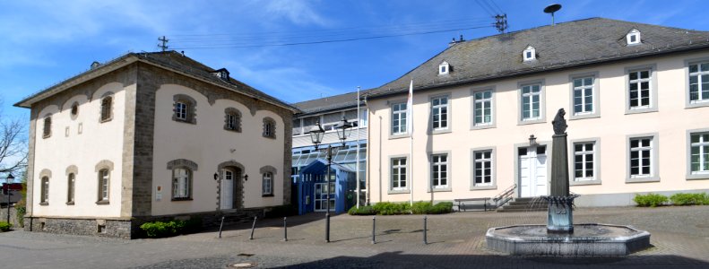 Wallmerod, Frankfurter Straße 20 und Gerichtsstraße 1 (1)
