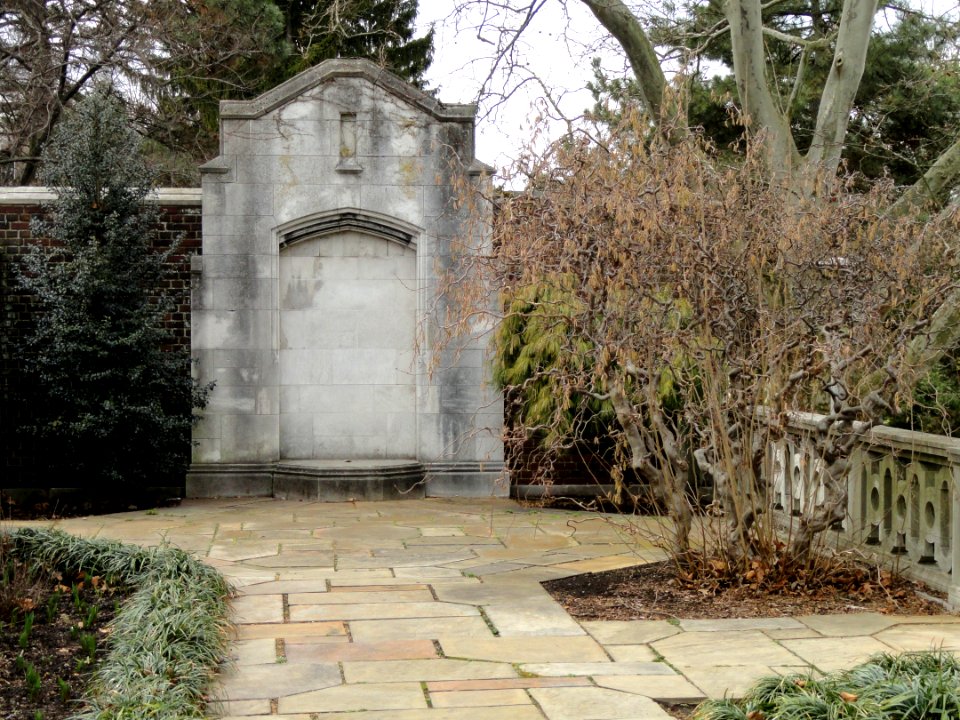 Walled Garden, Mellon Park - Pittsburgh, PA - DSC04993-001