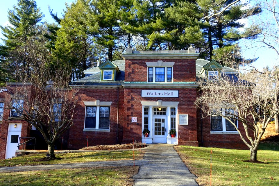Walters Hall - Regis College - Weston, Massachusetts - DSC09563