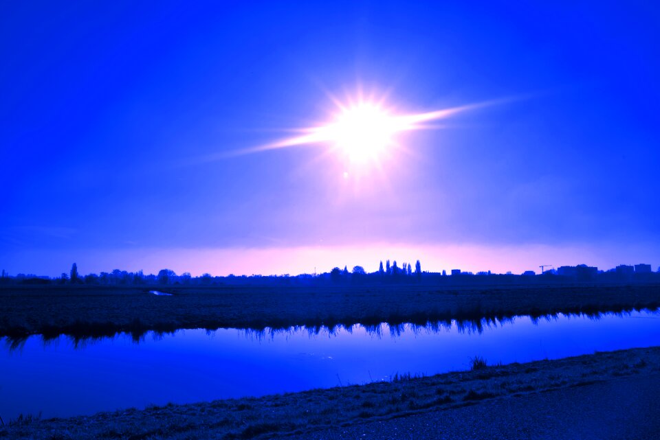 Horizon skyline sun photo