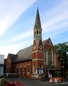 Walton-on-Thames Methodist Church, Terrace Road, Walton-on-Thames (June 2015) (2)