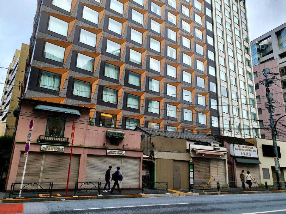 Walk in Roppongi 4