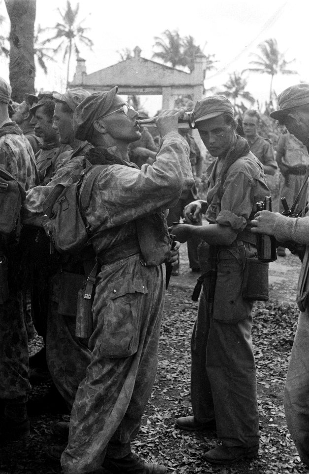 Wanaredja. Het 3e Regiment Stoottroepen voerde een zuiveringsactie uit in de omg, Bestanddeelnr 3590