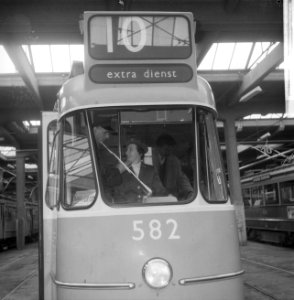 Vrouwelijke trambestuurders , Bestanddeelnr 913-1375