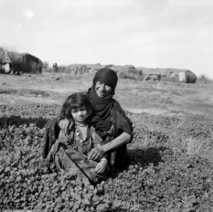 Vrouwen, kinderen, Bestanddeelnr 250-8644