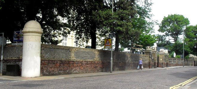 Walls at Brighton and Hove High School, Denmark Terrace and Temple Gardens, Montpelier, Brighton (NHLE Code 1380427) (July 2010)