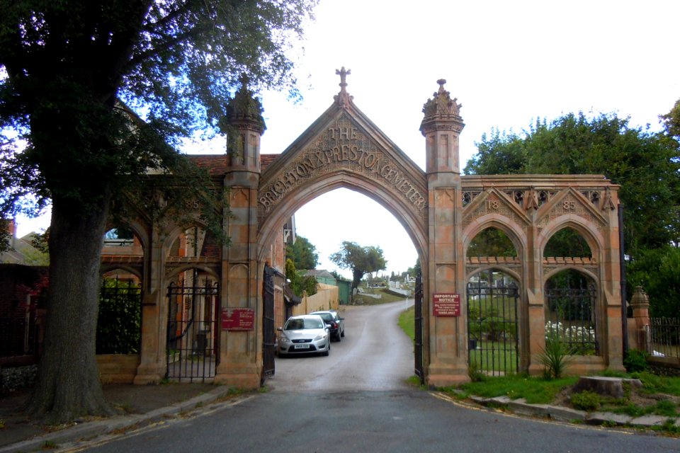 Walls, Gates, Piers and Railings at Brighton and Preston Cemetery, Hartington Road, Brighton (NHLE Code 1381611) (August 2014)