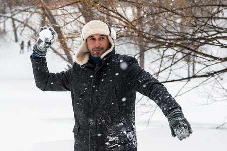 Snowballs winter games man