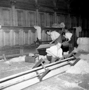 Voorbereidingen Inrichting Nieuwe Kerk Obstakels in het interieur worden tijde, Bestanddeelnr 255-7261