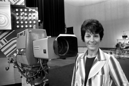 Voorbereidingen TV-programma tgv regeringsjubileum Koningin Juliana in de RAI, Bestanddeelnr 926-6566