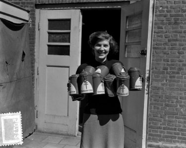 Voorbereiding Emmabloemcollecte, Bestanddeelnr 905-0712