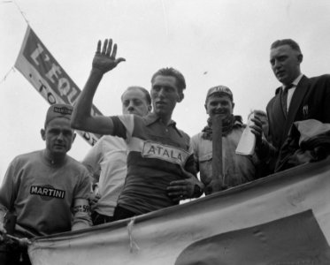 Voorbereiding en Finish Tour de France , winnaar Favero(Italie) in Namen, Bestanddeelnr 910-4742