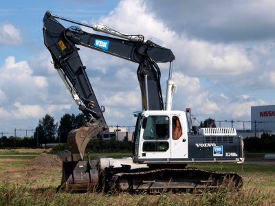 Volvo EC240B LC (owner VBK) p1