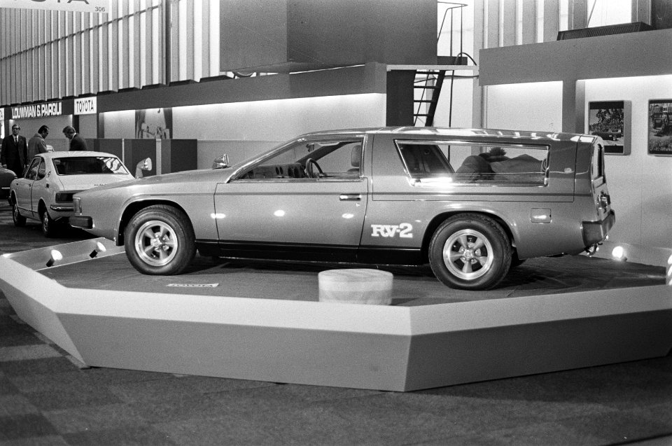 Voorbezichtiging Persnonenauto RAI 1973 , overzicht, Bestanddeelnr 926-2107