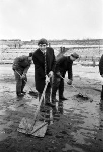 Voorbereidingen Vorwarts tegen Feyenoord in O-Berlijn. Feyenoord in stadion. Van, Bestanddeelnr 923-3128