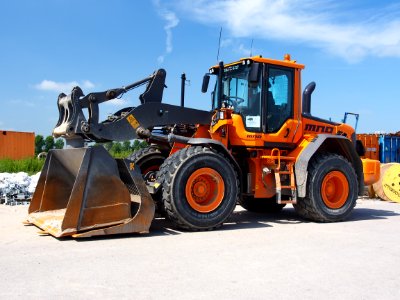 Volvo L90L pic2