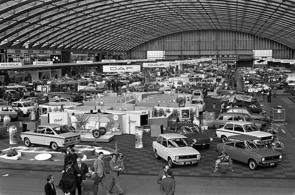 Voorbezichtiging Persnonenauto RAI 1973 , overzicht, Bestanddeelnr 926-2104