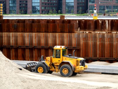 Volvo L120E (owner P Vos) pic2