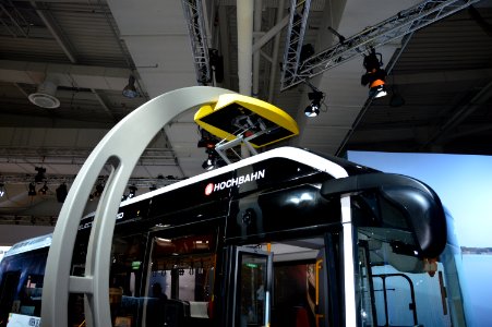 Volvo 7900 electric hybrid. Hochbahn Hamburg. Spielvogel2014 07 charging system