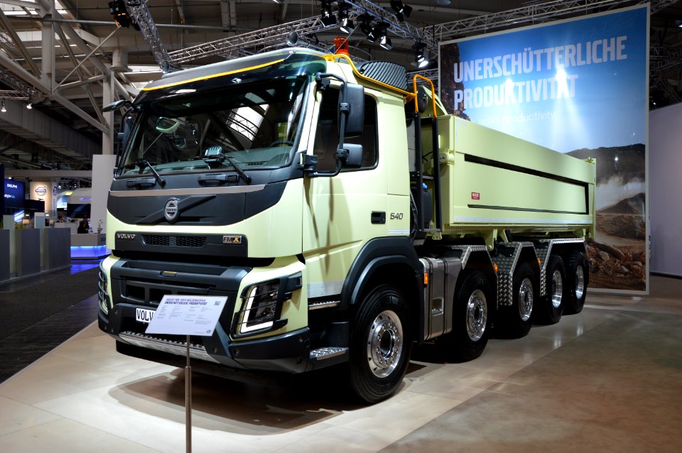 Volvo FMX 10x4 dump truck 2014. Spielvogel 2