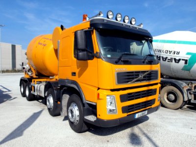 Volvo 380 FM9
