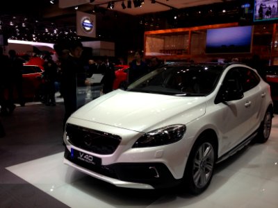 Volvo V40 Cross Country T5 AWD front - Tokyo Motor Show 2013