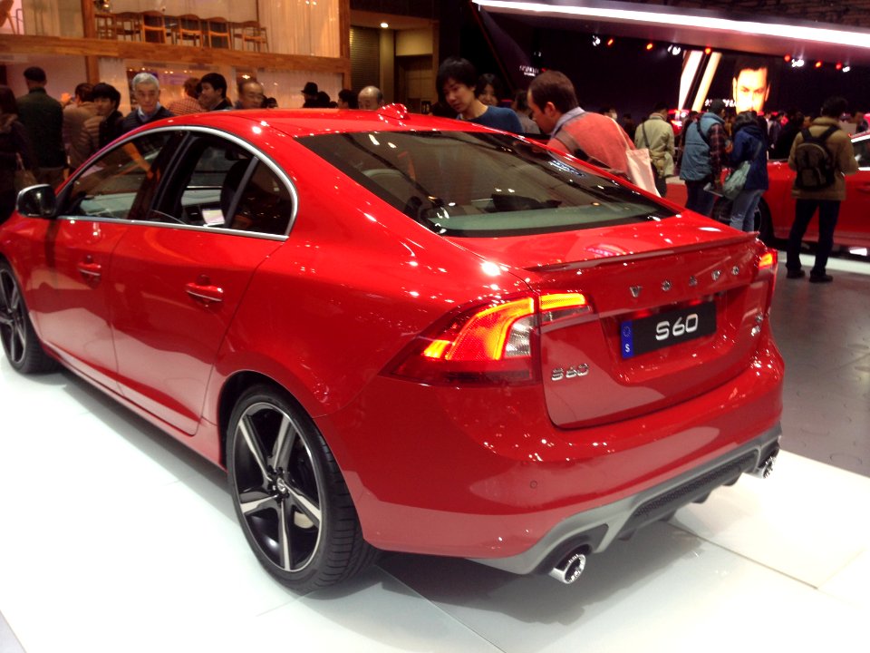 Volvo S60 T6 AWD R-Design rear - Tokyo Motor Show 2013