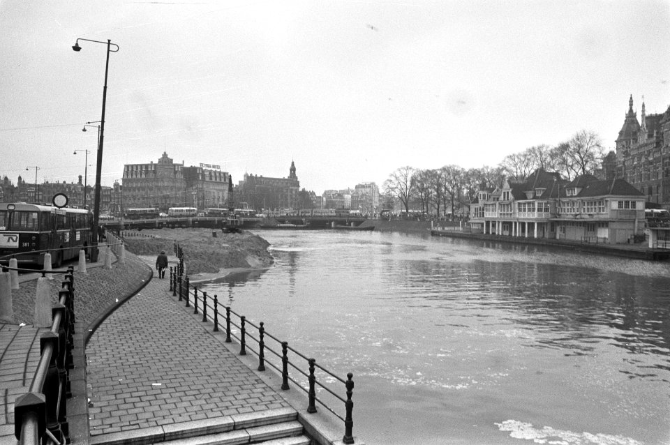 Voorbereidingen voor metro-aanleg op Prins Hendrikkade Amsterdam, Bestanddeelnr 925-1936
