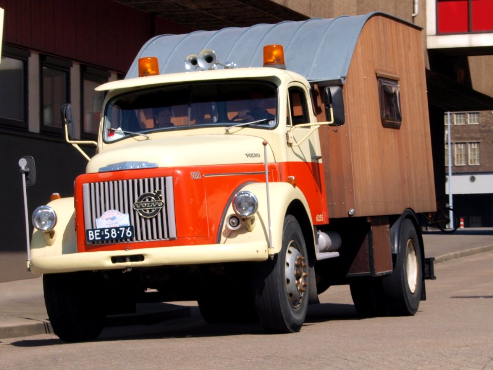 VOLVO N88-44T (1968) licenceno BE-58-76 pic1