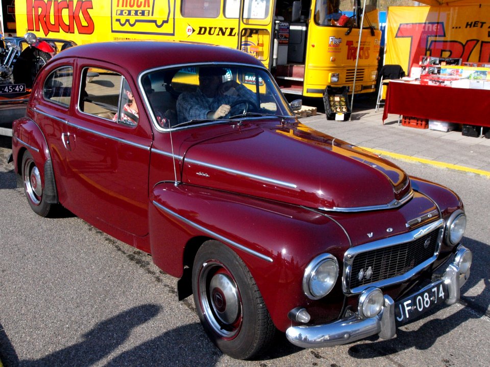 Volvo PV 544 C dutch licence registration JF-08-74 pic2