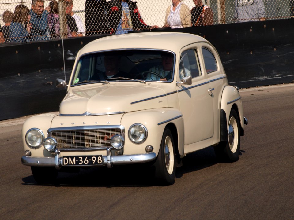 Volvo PV 544 dutch licence registration DM-36-98 pic1