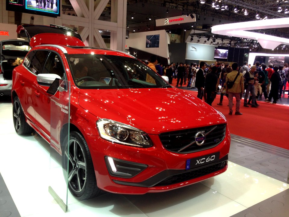 Volvo XC60 T6 AWD R-Design front - Tokyo Motor Show 2013