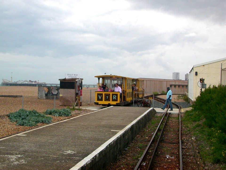 Volk's Electric Railway, Brighton (July 2007) (Halfway Station) (1)