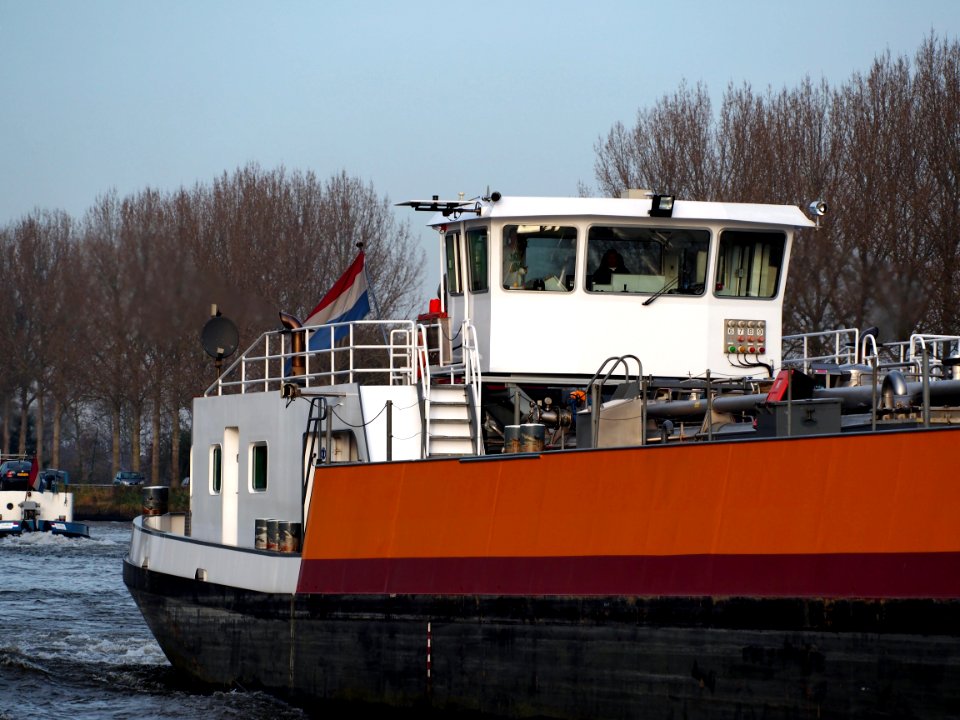 Volharding 14, ENI 02016203 op het Amsterdam-Rijn kanaal, foto 2