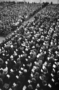 Volkskerstzang in de Nieuwe RAI Overzicht, Bestanddeelnr 913-3262