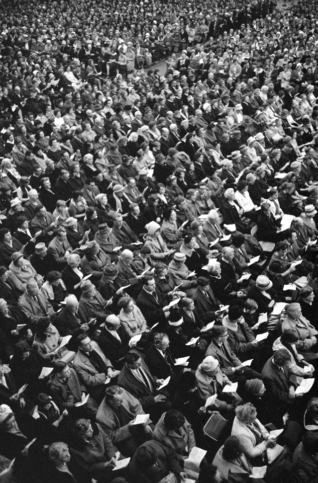Volkskerstzang in de Nieuwe RAI Overzicht, Bestanddeelnr 913-3260