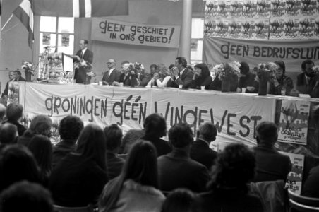 Volkscongres in Korenbeurs te Groningen, 15 april 1972, Bestanddeelnr 925-5279