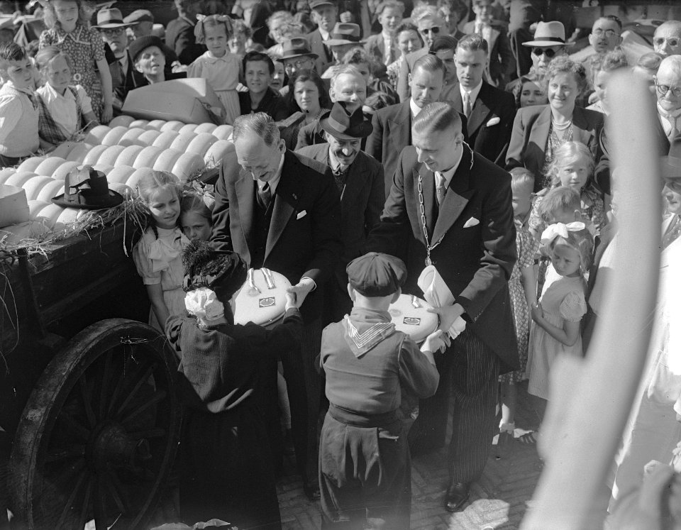 Voorjaarmarkt Bodegraven en Meikaas feestelijk geopend, Bestanddeelnr 903-4179