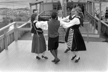 Volksdansgroep merendistrict, Bestanddeelnr 920-4692