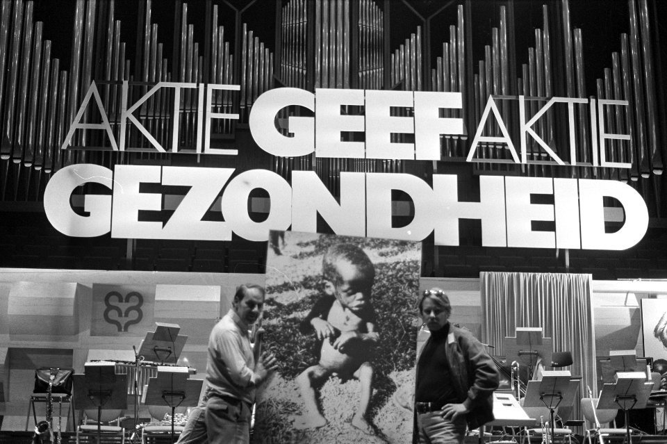 Voorbereiding tv-actie Geef gezondheid met W Duys Doelen Rotterdam, (l) Duys,, Bestanddeelnr 924-9321