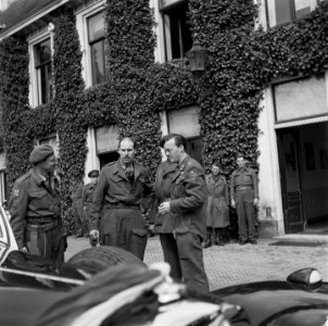 Voorbereidingen en onderhandelingen tot de capitulatie in Wageningen Prins Bern, Bestanddeelnr 900-2790