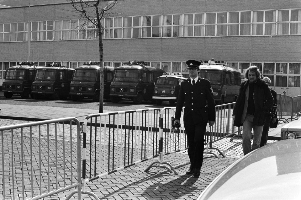 Voorbereiding Songfestival in Congresgebouw in Den Haag veiligheidsmaatregelen r, Bestanddeelnr 928-4931