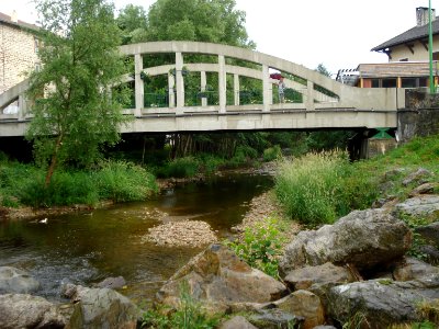 Vorey-sur-Arzon (Haute-Loire, Fr), le pont sur l'Arzon